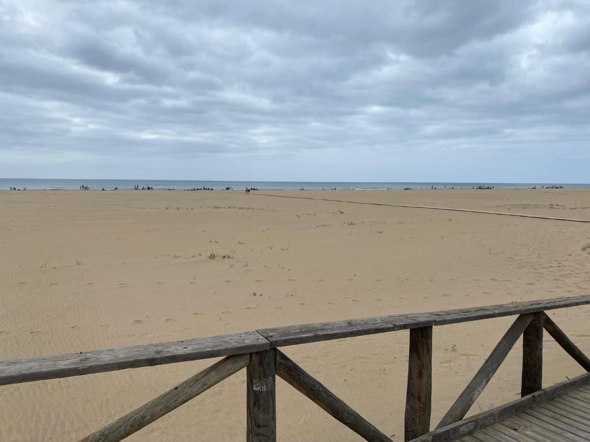 Apartamento Primera Linea De Playa Isla Canela Eksteriør billede